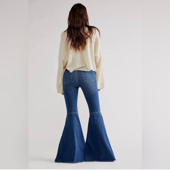 NWT Free People Just Float On Flares - Picture 4 of 10